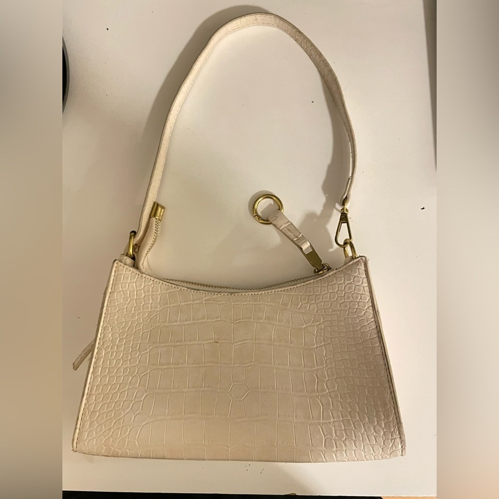 Small faux leather snakeskin purse